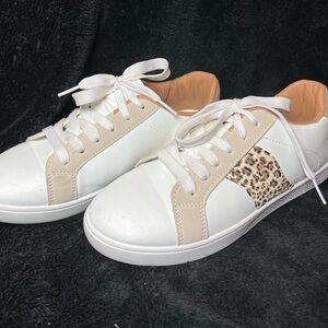 Stylish White and Tan Women's Sneakers